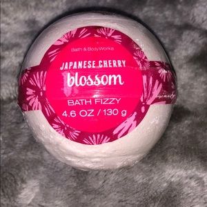 Bath bomb